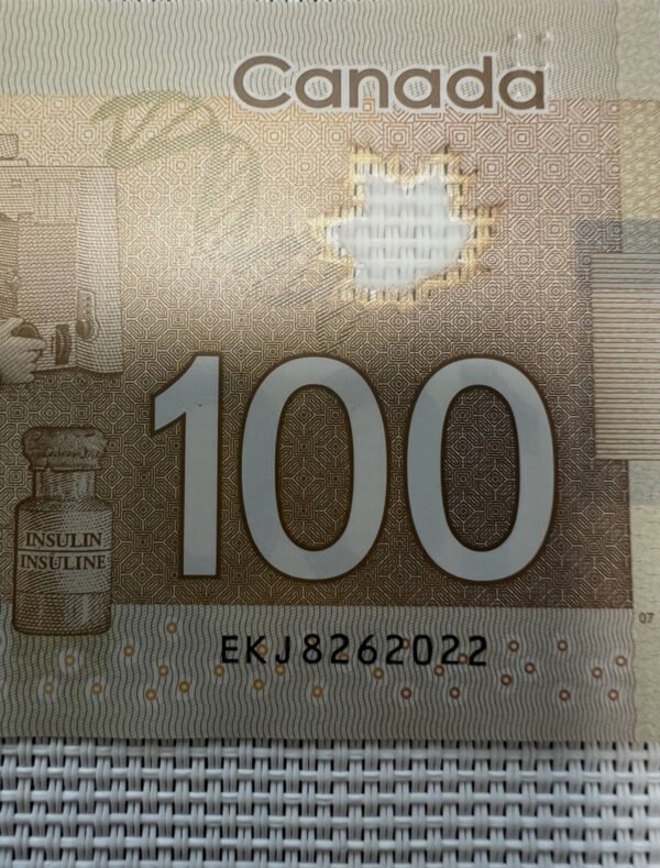 CAD $100 Bills - Image 5